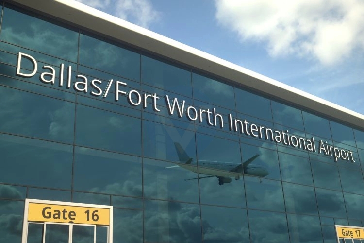 مطار دالاس / فورت وورث الدولي